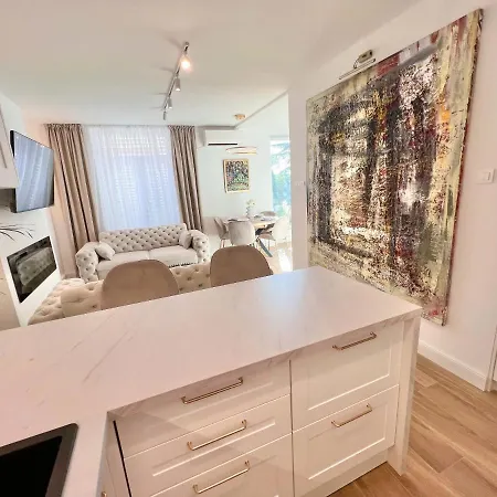 Velvet - Free Private Garage דוברובניק