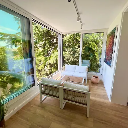Velvet - Free Private Garage Appartement