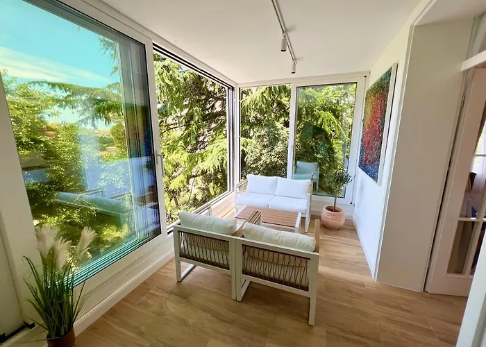 Velvet - Free Private Garage شقة